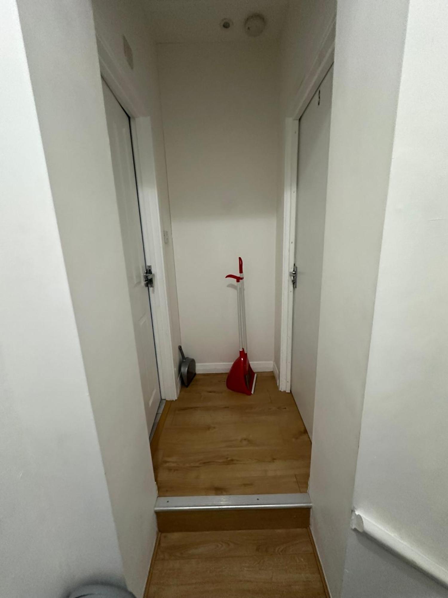 ברומלי Luxury Ensuite 2Nd Studio Flat With Great Views In Keedonwood Road With Fully Own Bathroom Newly Added And Private Kitchenette מראה חיצוני תמונה