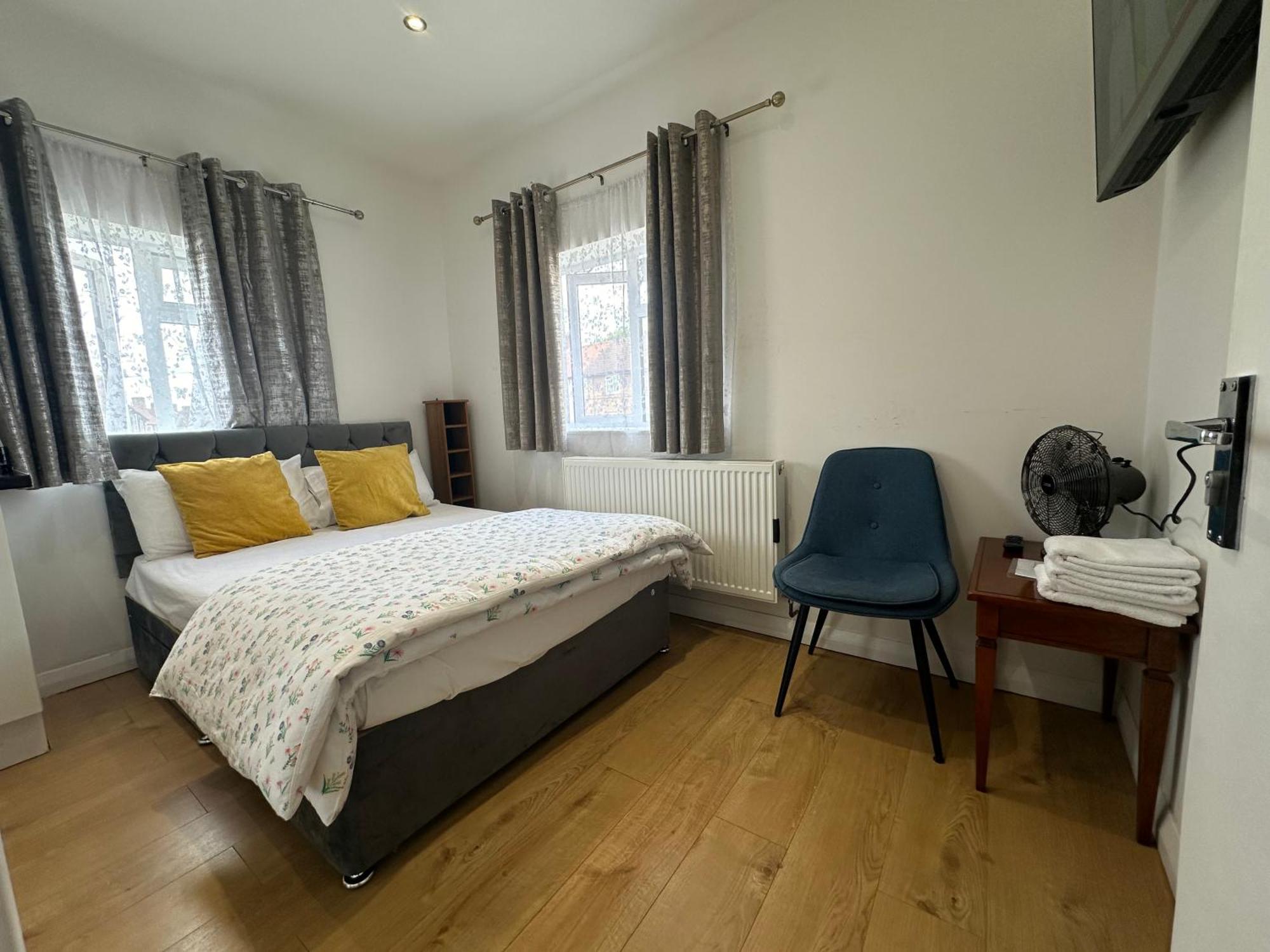 ברומלי Luxury Ensuite 2Nd Studio Flat With Great Views In Keedonwood Road With Fully Own Bathroom Newly Added And Private Kitchenette מראה חיצוני תמונה